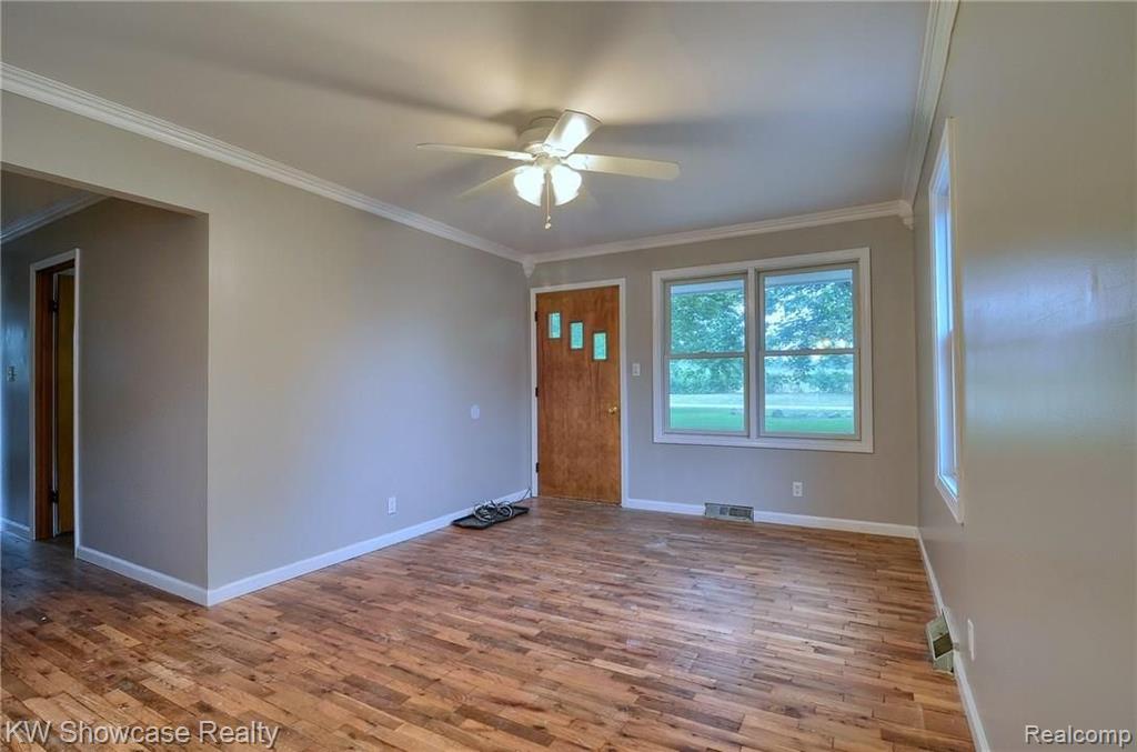 1630 School Road Rochester Hills, MI 48307 - Photo 5 of 26
