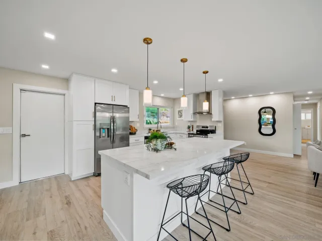 $1,189,500 | 14793 Penasquitos Drive, San Diego, CA 92129