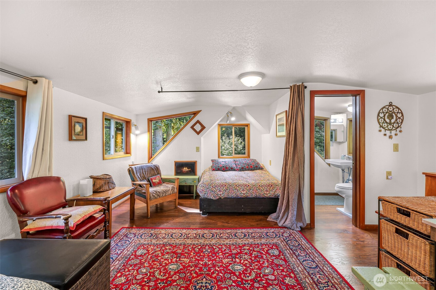 9778 Mt Baker Highway Deming, WA 98244 - Photo 19 of 40 a living room with furniture and a rug