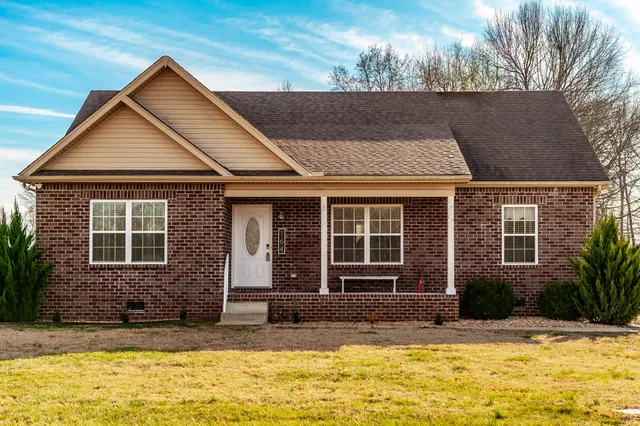 $329,900 | 180 Shaub Road, Portland, TN 37148