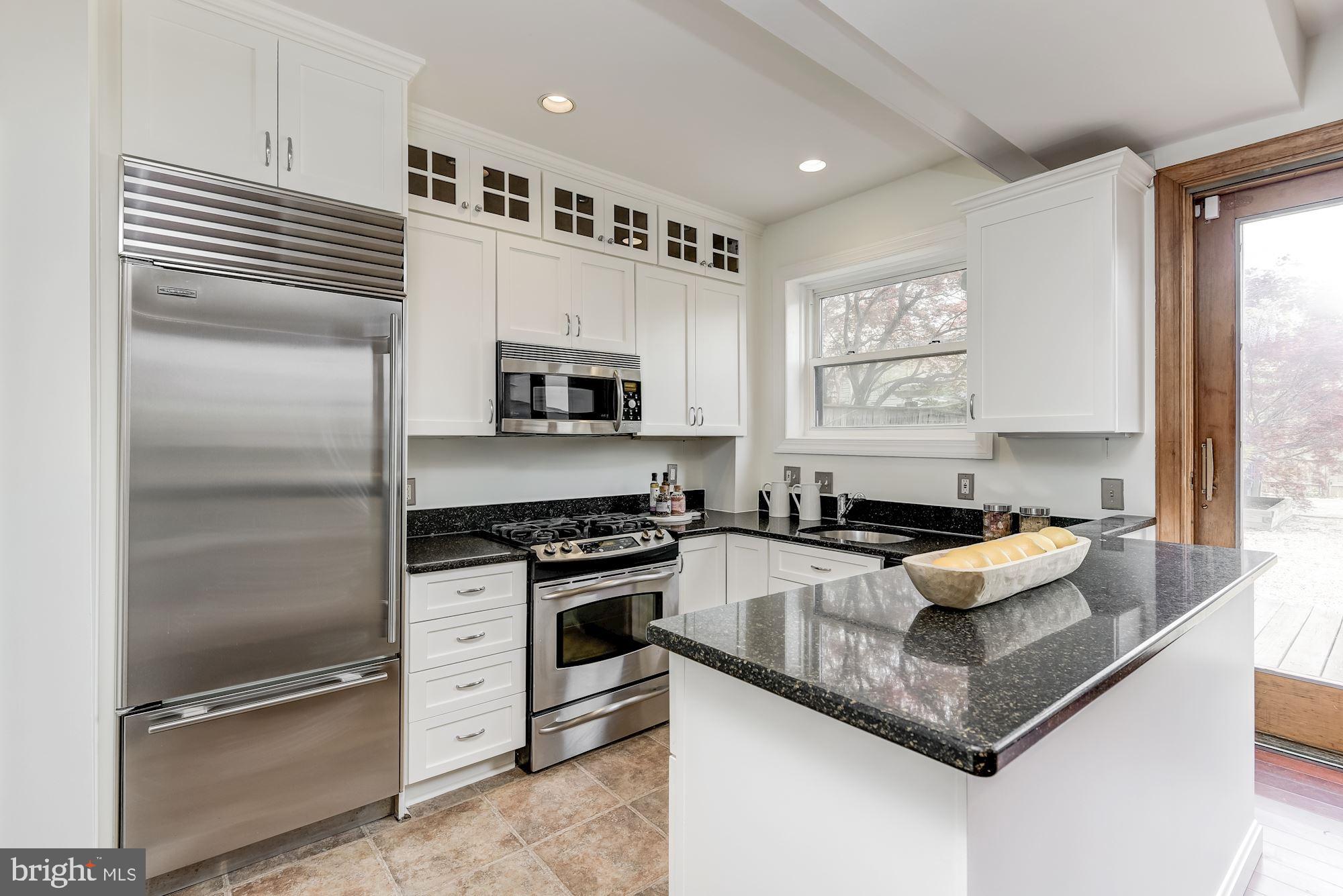 1410 D Street Southeast Washington, DC 20003 - Photo 8 of 25 Main Level - Kitchen
