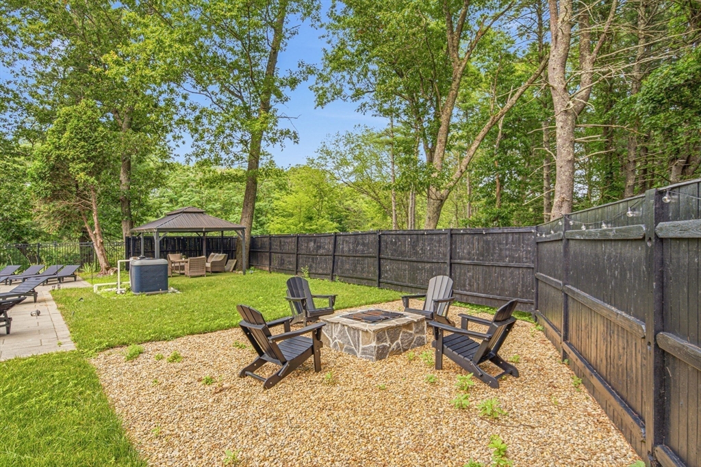 105 Georgetown Road Boxford, MA 01921 - Photo 9 of 42 Gallery Image 9