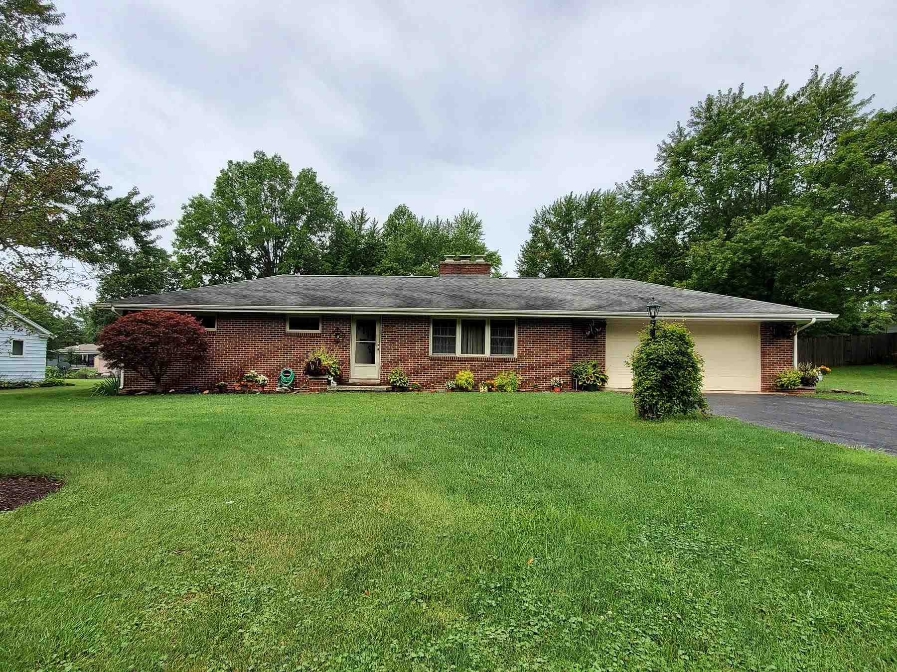 6118 East Hills Road Fort Wayne, IN 46804 - Photo 1 of 35 Gallery Image 1