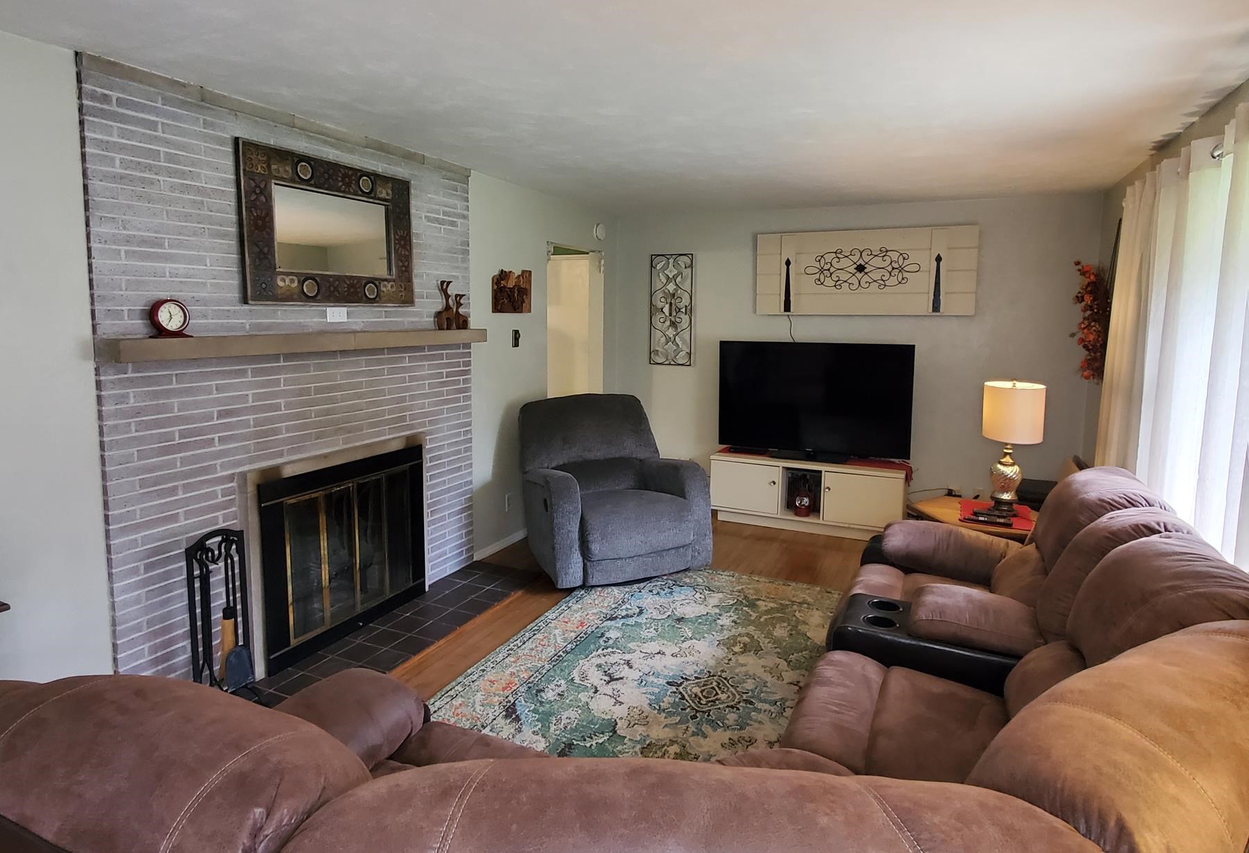 6118 East Hills Road Fort Wayne, IN 46804 - Photo 4 of 35 Gallery Image 4