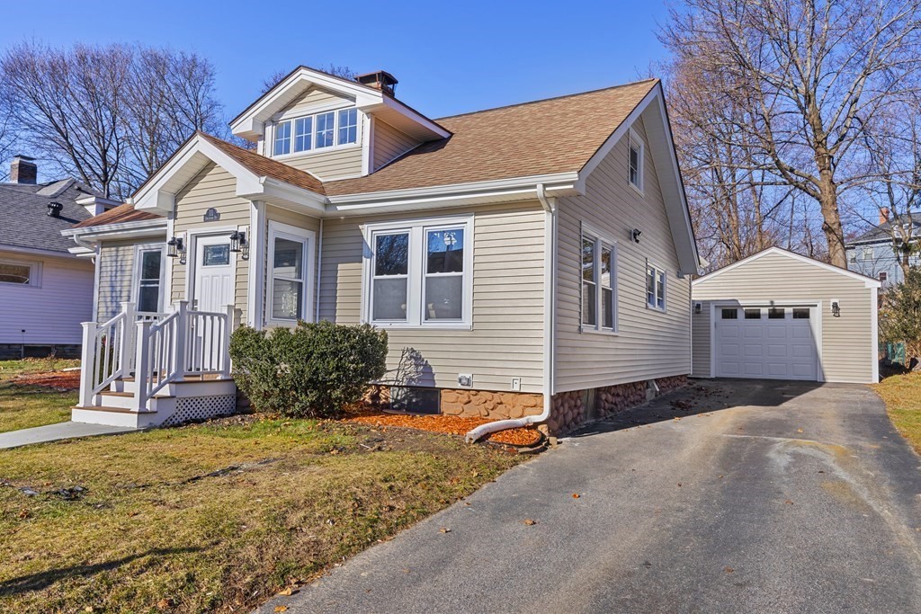 11 Davidson Road Worcester, MA 01605 - Photo 1 of 34 Gallery Image 1