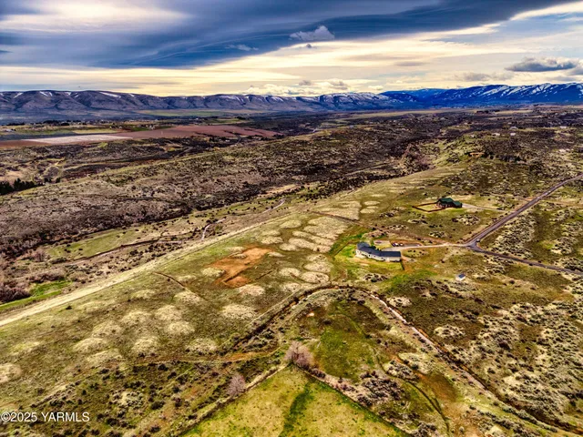 $75,000 | 270 Snowy Owl Lane, Yakima, WA 98908