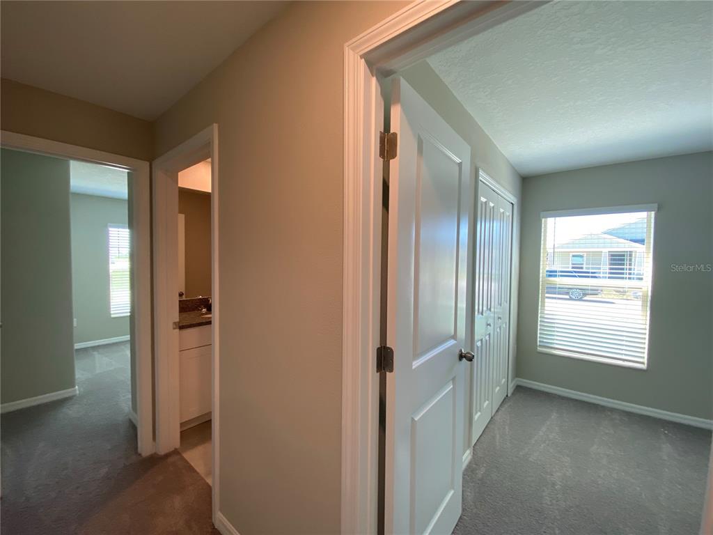 9274 Southwest 58th Circle Ocala, FL 34476 - Photo 5 of 28