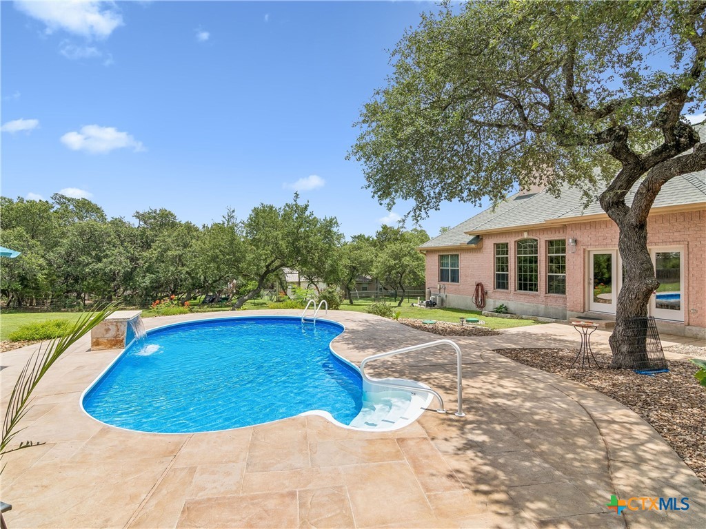 184 Stockman Circle Spring Branch, TX 78070 - Photo 35 of 47
