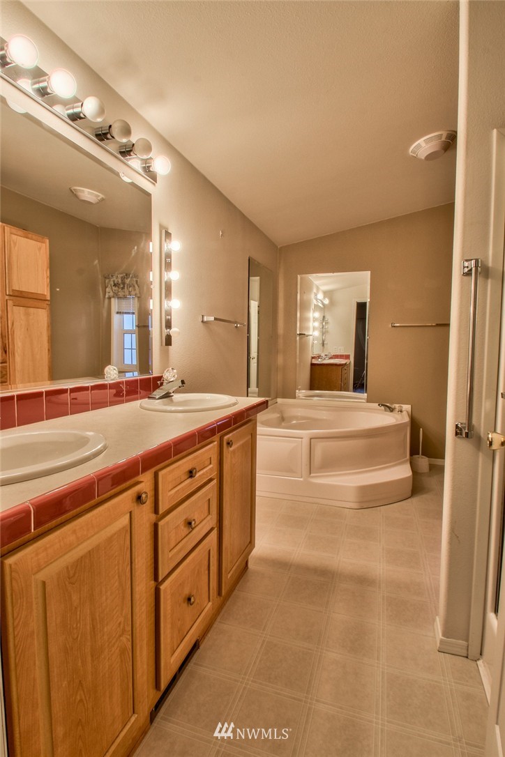19372 Morton Road Burlington, WA 98233 - Photo 12 of 18 Gallery Image 12