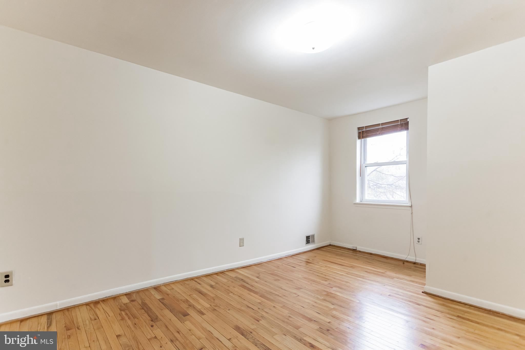 1111 Bainbridge Street Philadelphia, PA 19147 - Photo 21 of 22 Rear Bedroom