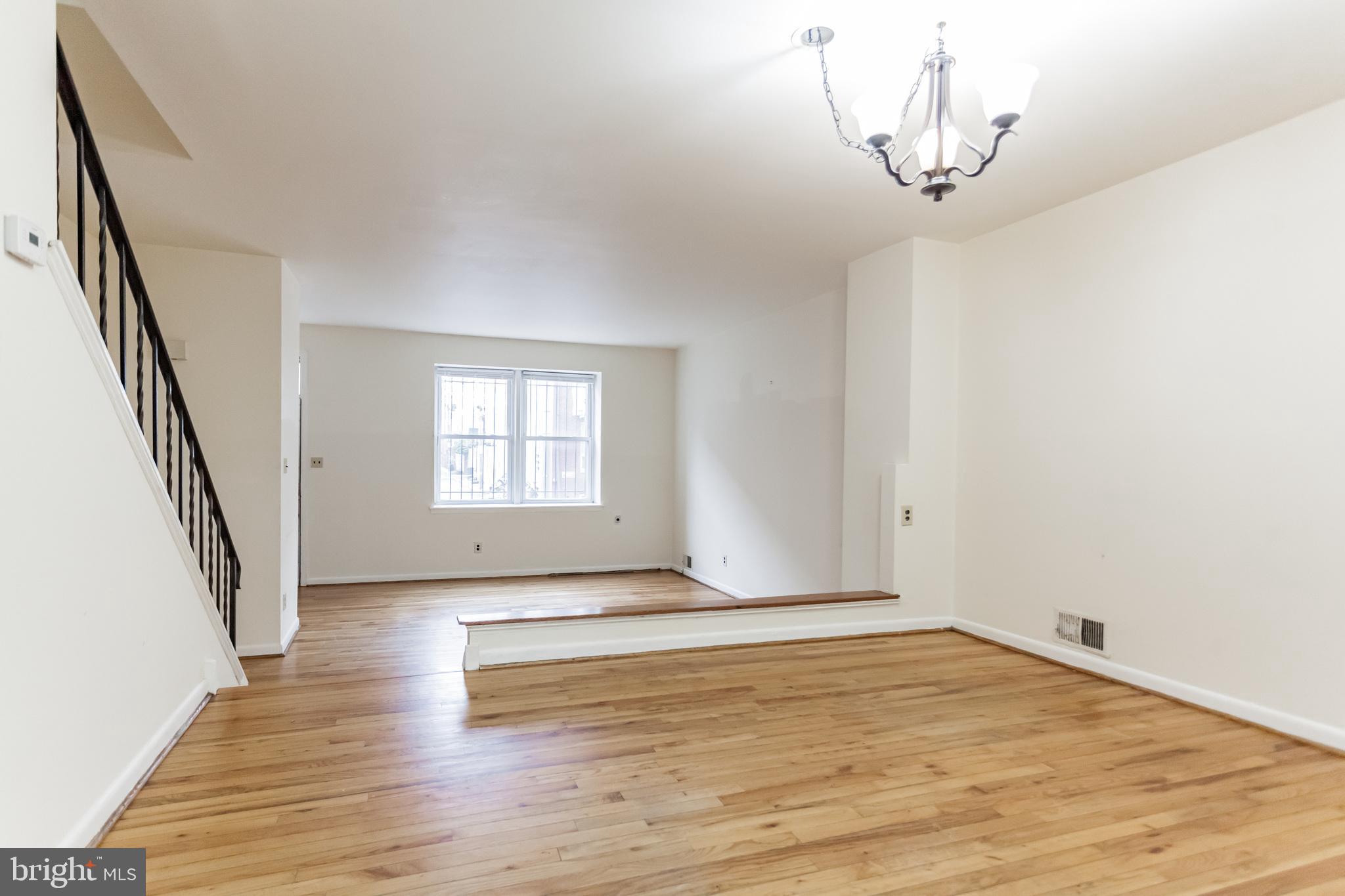 1111 Bainbridge Street Philadelphia, PA 19147 - Photo 4 of 22 Main Living Area