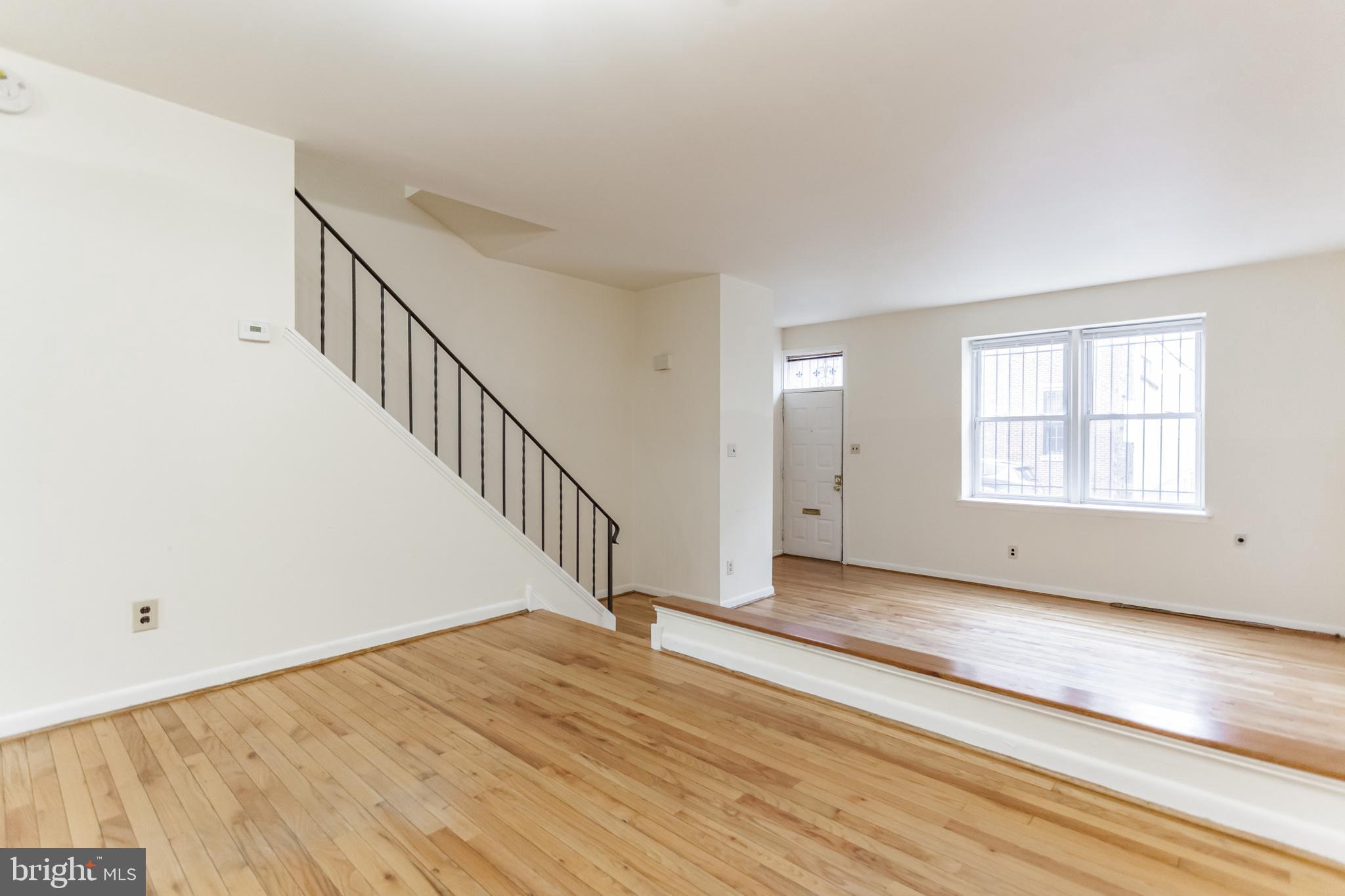 1111 Bainbridge Street Philadelphia, PA 19147 - Photo 5 of 22 Dining Area looking into Living Room