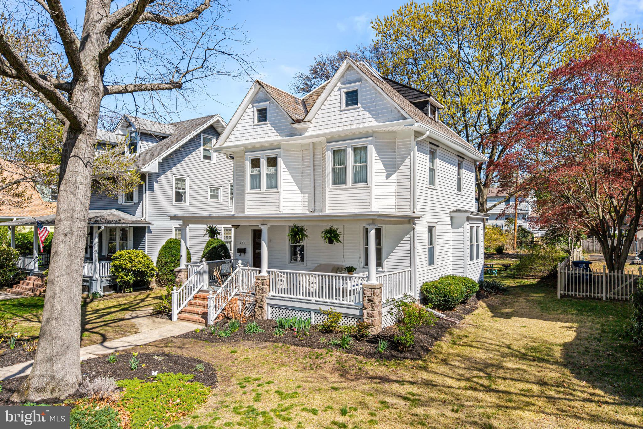 403 Midway Riverton, NJ 08077 - Photo 3 of 53 a front view of a house with a yard
