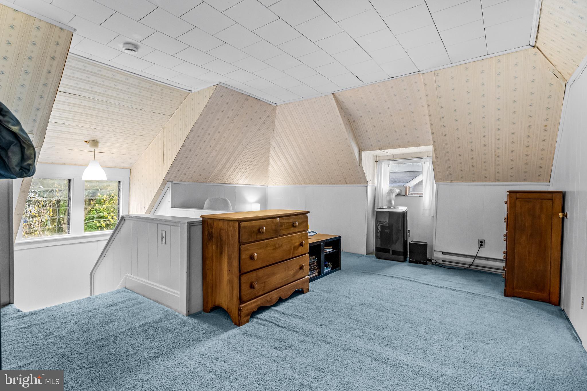 403 Midway Riverton, NJ 08077 - Photo 41 of 53 a room with furniture and window