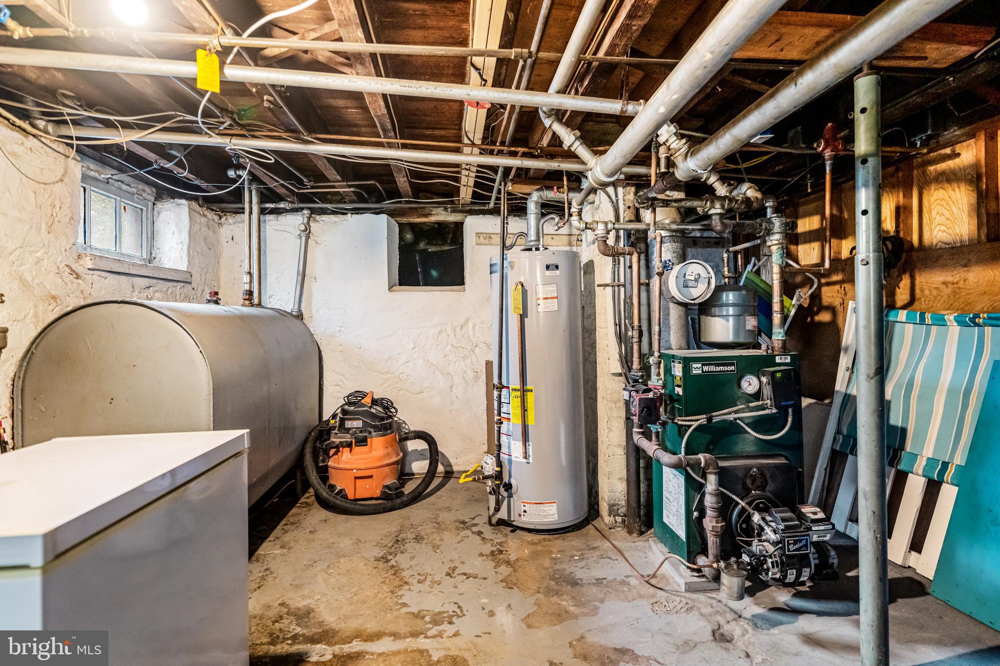 403 Midway Riverton, NJ 08077 - Photo 46 of 53 a view of a room with gym equipment