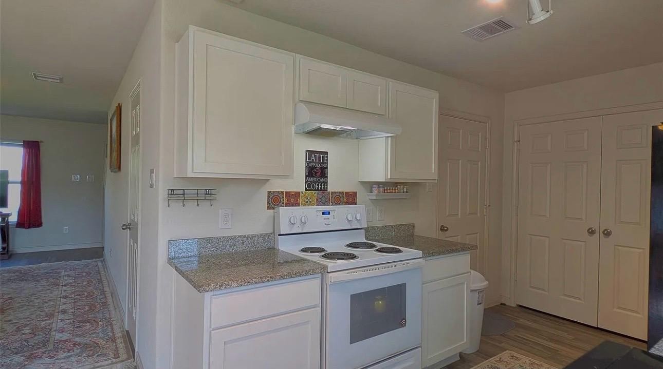 2009 6th Street Hempstead, TX 77445 - Photo 9 of 21