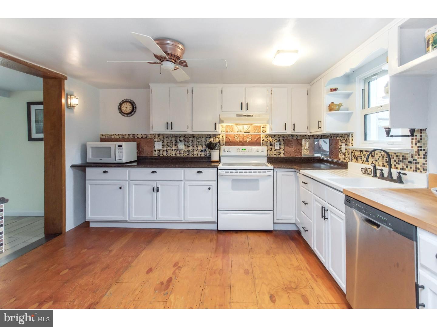 2615 Wassergass Road Hellertown, PA 18055 - Photo 9 of 25 Gallery Image 9