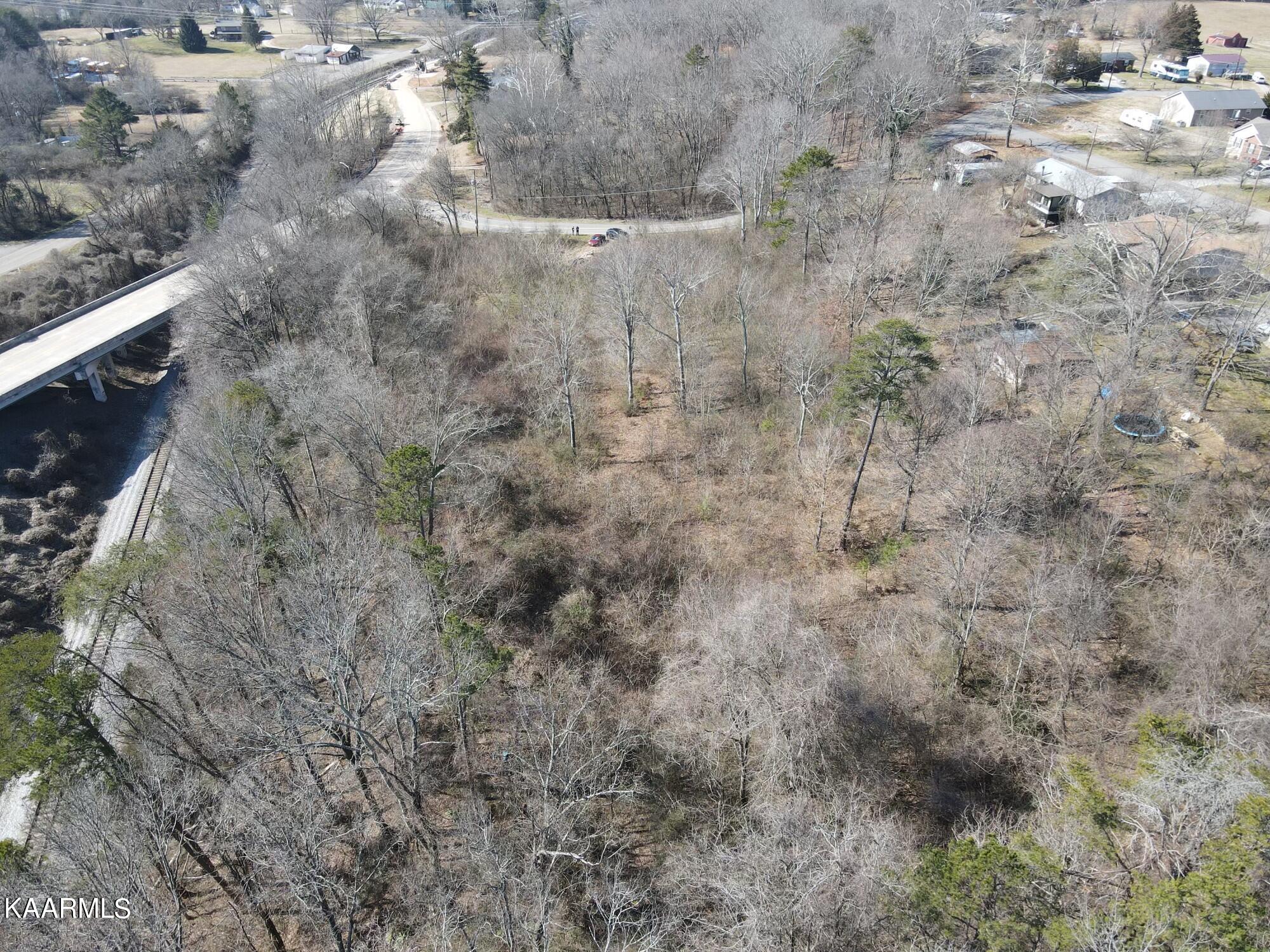 4244 Lee Road Northwest Knoxville, TN 37921 - Photo 14 of 19 E3FA8554-7637-4BE3-B7CB-35BDFBB31902