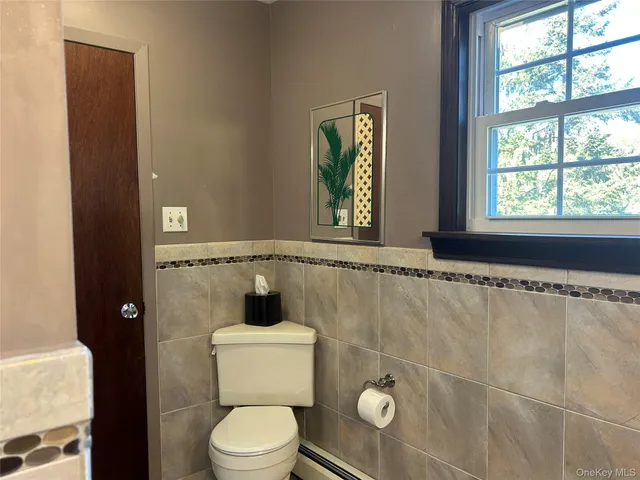 $749,990 | 325 Young Street, West Babylon, NY 11704