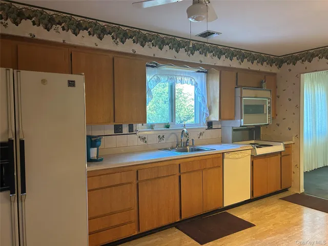 $749,990 | 325 Young Street, West Babylon, NY 11704