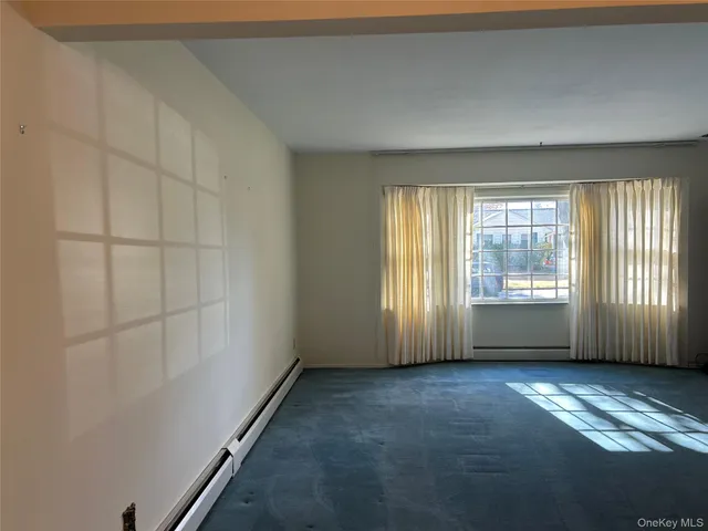 $749,990 | 325 Young Street, West Babylon, NY 11704