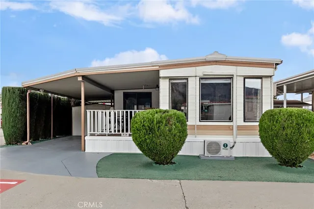 a view of a house with porch