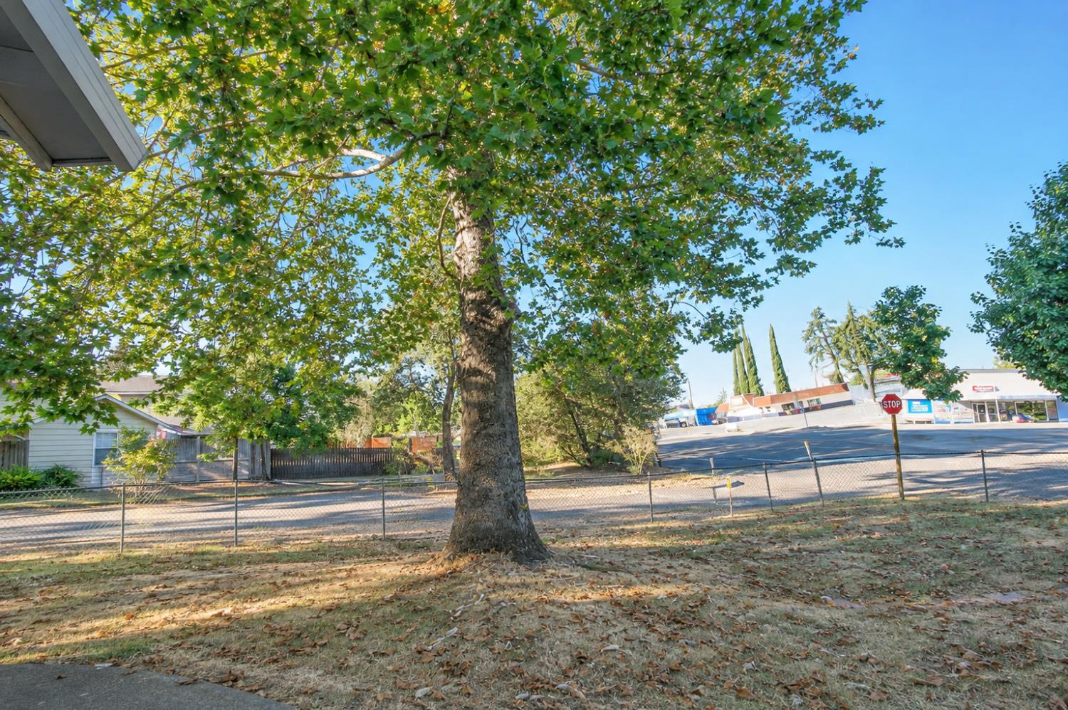 7401 Heather Road Fair Oaks, CA 95628 - Photo 4 of 13 Gallery Image 4