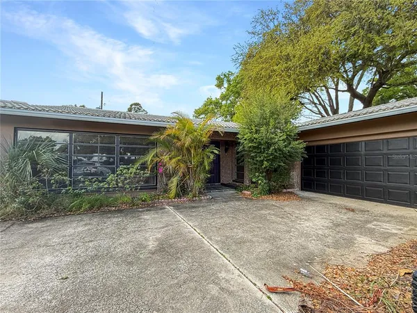 $415,000 | 2065 Envoy Court, Clearwater, FL 33764