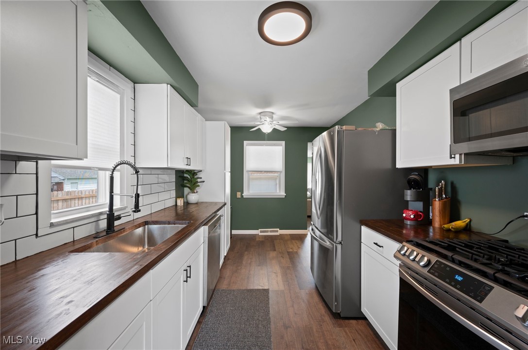 1843 Rush Road Wickliffe, OH 44092 - Photo 10 of 39 Gallery Image 10
