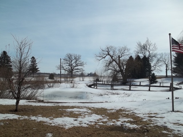 49W720 Lenschow Road Sycamore, IL 60178 - Photo 2 of 23