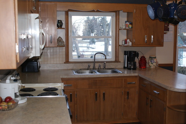 49W720 Lenschow Road Sycamore, IL 60178 - Photo 8 of 23
