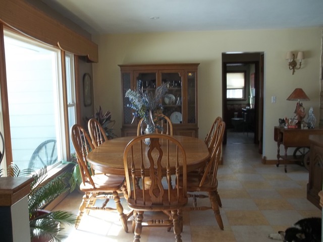 49W720 Lenschow Road Sycamore, IL 60178 - Photo 9 of 23