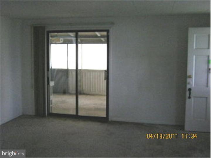 930 Anderson Street Trainer, PA 19061 - Photo 2 of 11 Living Room