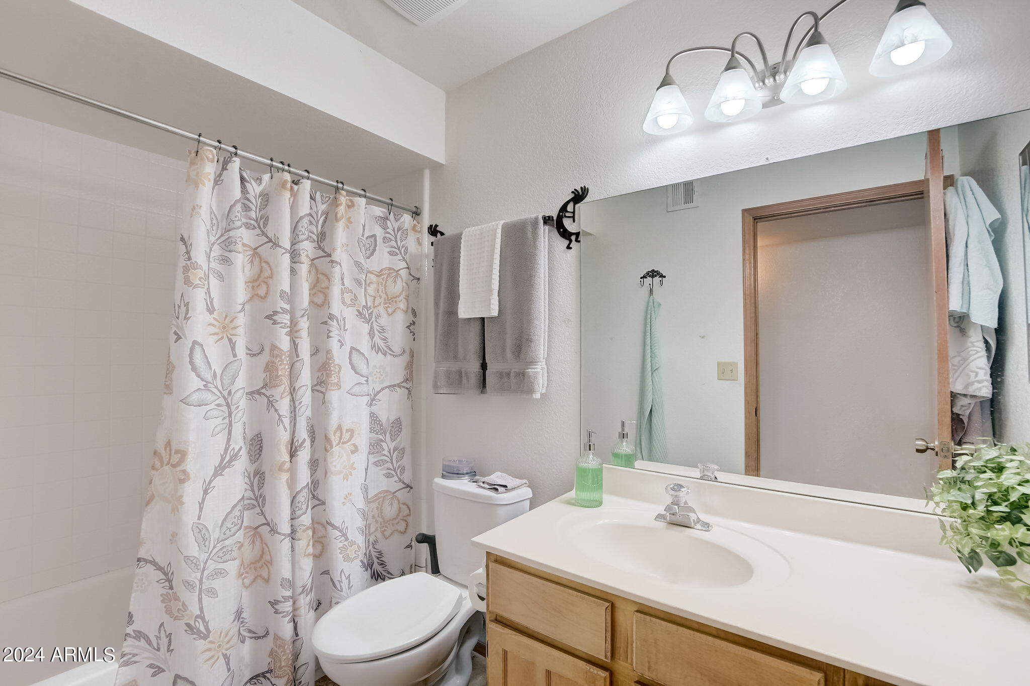 542 South Higley Road, Unit 32 Mesa, AZ 85206 - Photo 12 of 31 15-web-or-mls-S Higley Rd 32-015