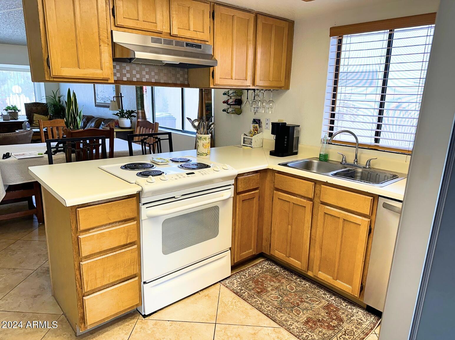 542 South Higley Road, Unit 32 Mesa, AZ 85206 - Photo 7 of 31 542 S Higley New Dish Washer