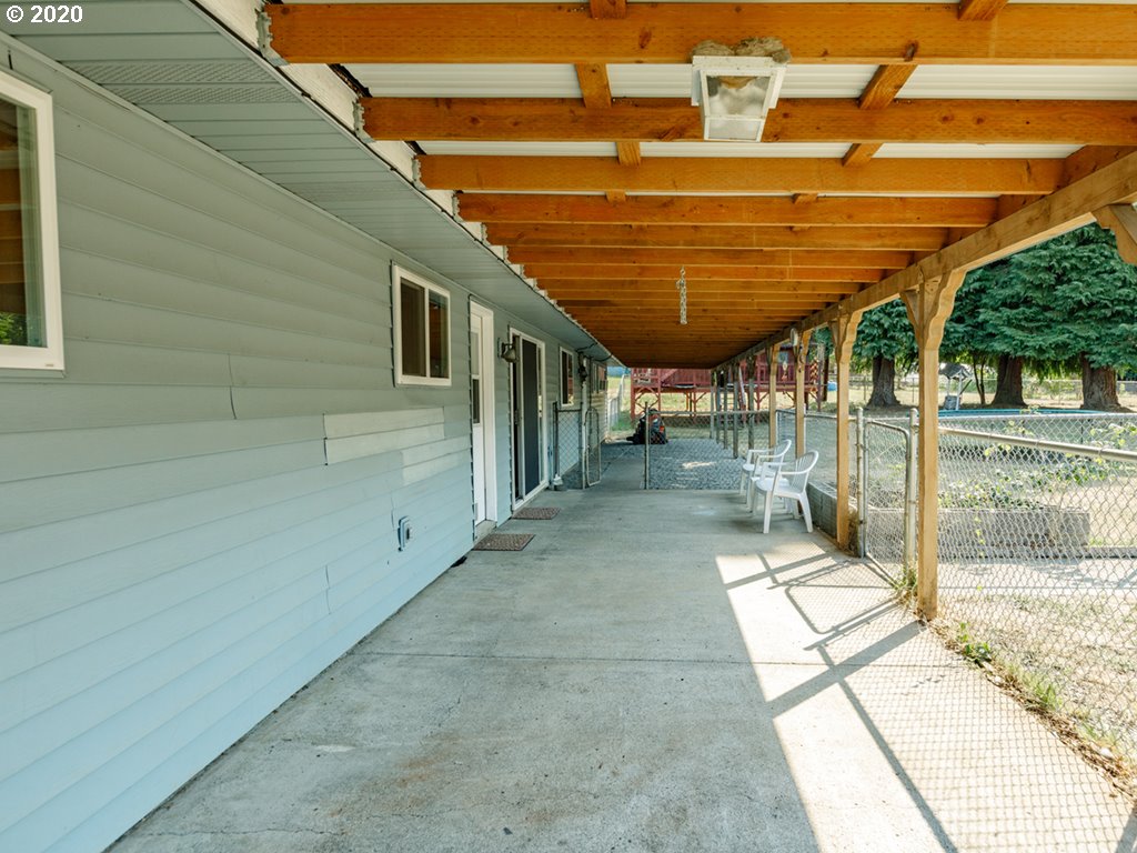 25709 Northeast Brunner Road Camas, WA 98607 - Photo 20 of 32