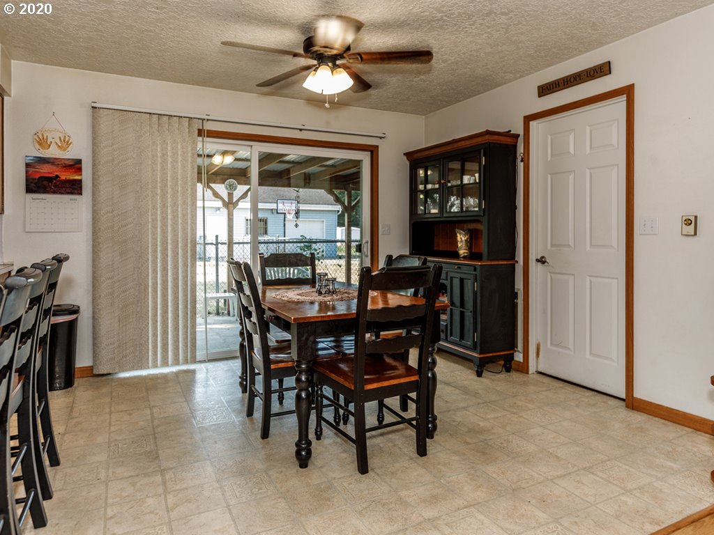 25709 Northeast Brunner Road Camas, WA 98607 - Photo 6 of 32