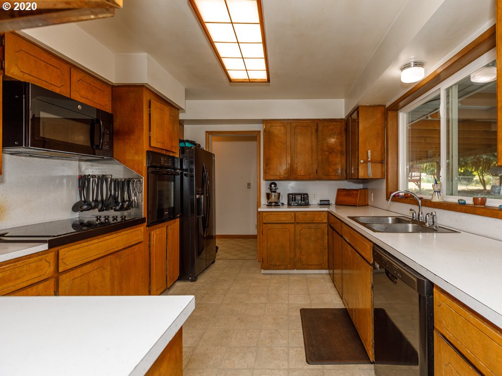 25709 Northeast Brunner Road Camas, WA 98607 - Photo 9 of 32