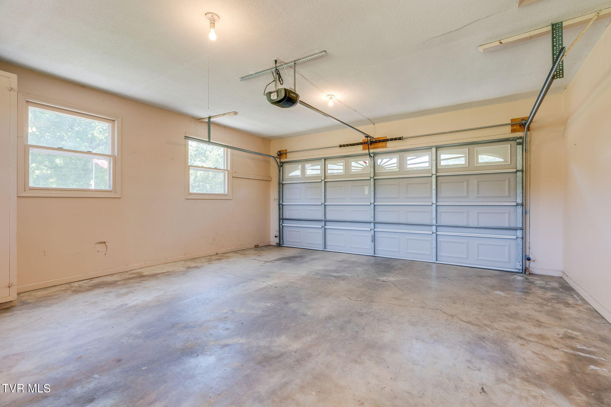 900 Jordan Road Elizabethton, TN 37643 - Photo 50 of 51 033