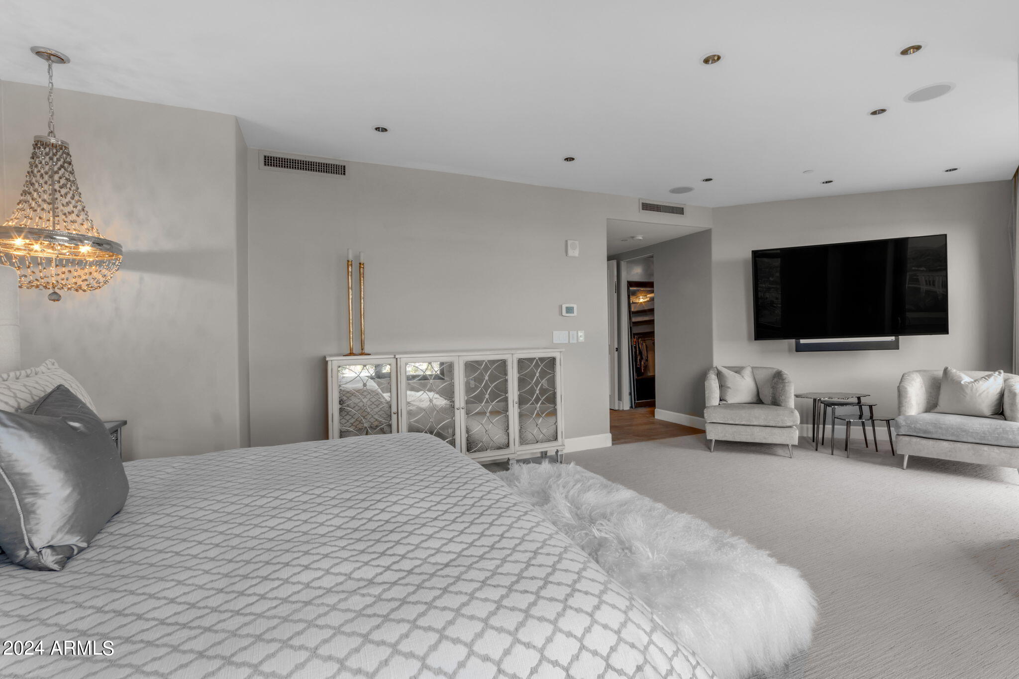 7181 East Camelback Road, Unit 704 Scottsdale, AZ 85251 - Photo 24 of 96 Primary Suite