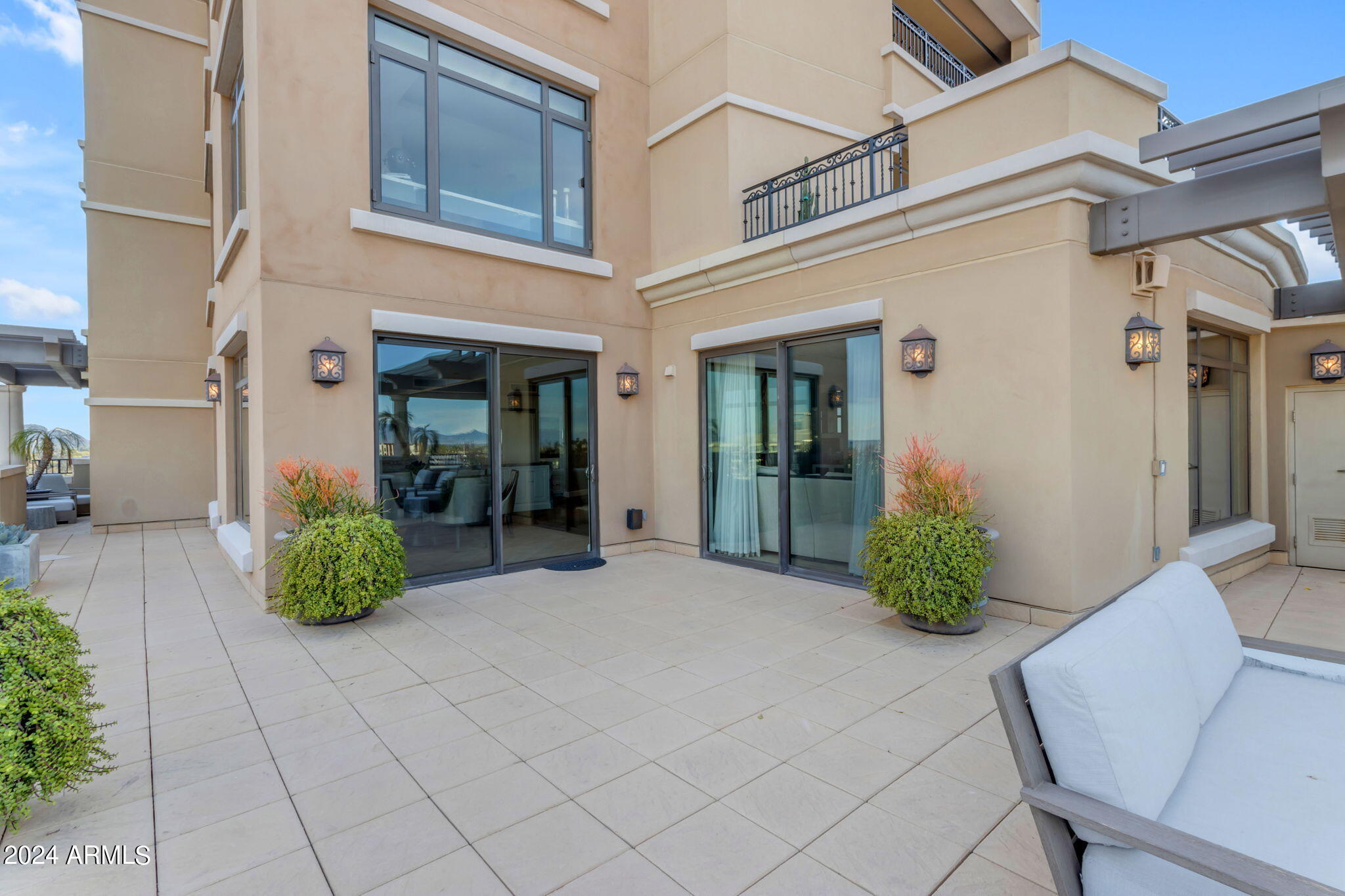 7181 East Camelback Road, Unit 704 Scottsdale, AZ 85251 - Photo 61 of 96 Expansive patio