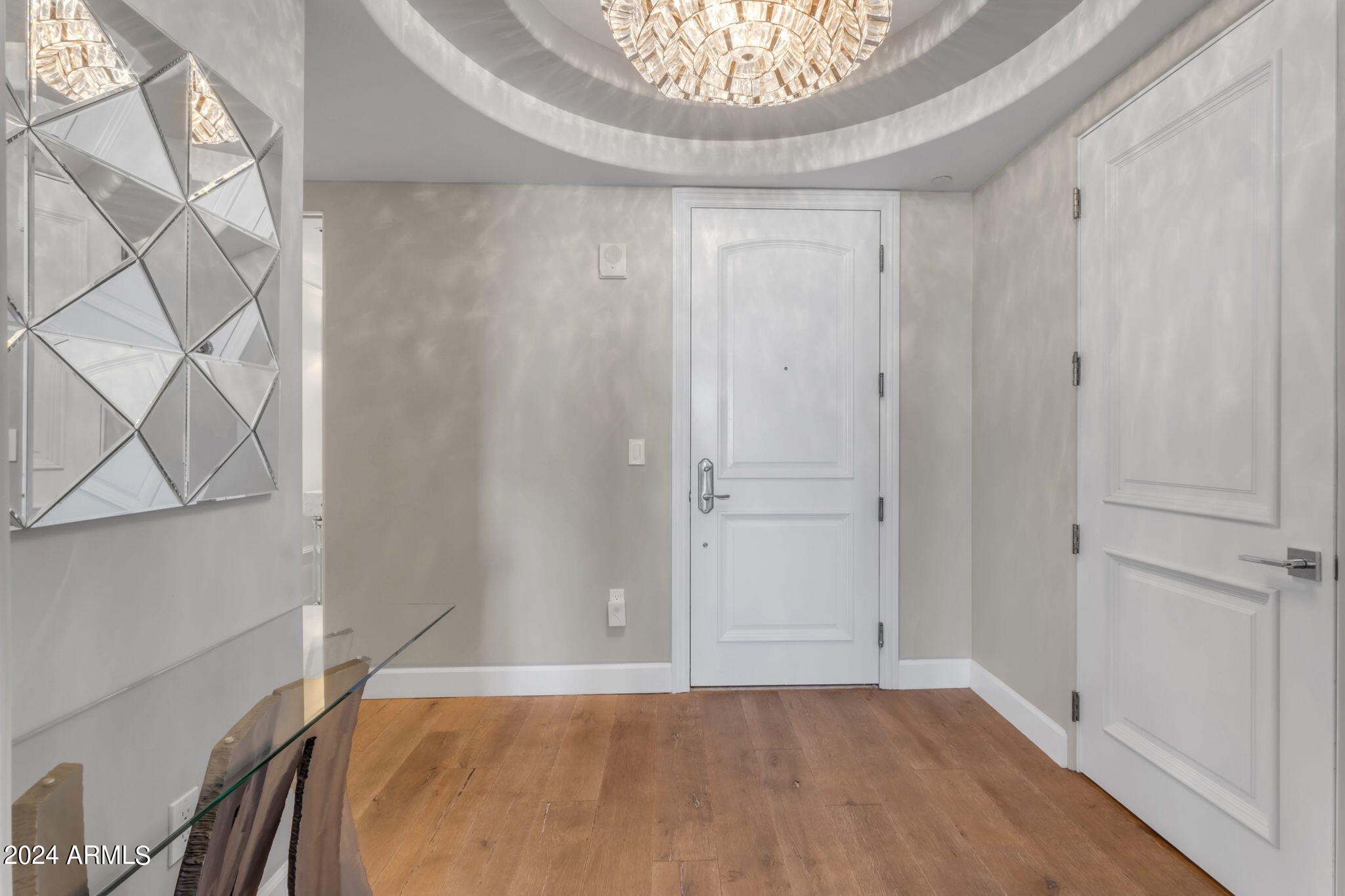 7181 East Camelback Road, Unit 704 Scottsdale, AZ 85251 - Photo 7 of 96 Entry foyer