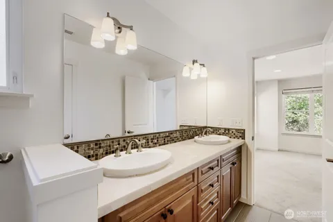 $1,500,000 | 303 Bellevue Way Southeast, Bellevue, WA 98004