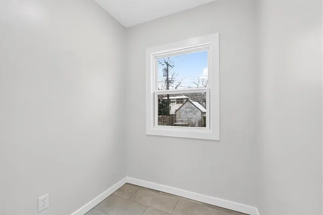 $385,000 | 7520 Grand Avenue, Kansas City, MO 64114