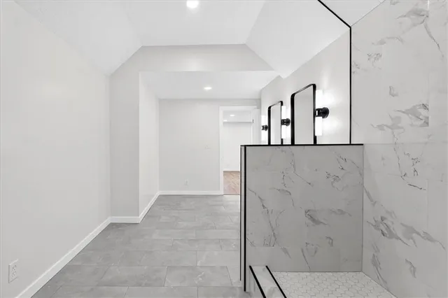 $385,000 | 7520 Grand Avenue, Kansas City, MO 64114