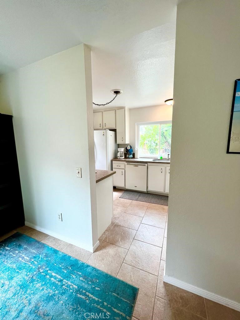 803 Caminito Azul Carlsbad, CA 92011 - Photo 11 of 44