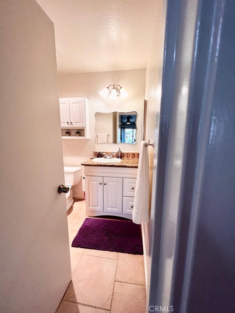 803 Caminito Azul Carlsbad, CA 92011 - Photo 19 of 44