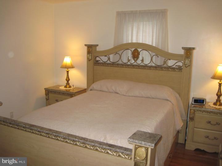 819 Byberry Road Philadelphia, PA 19116 - Photo 13 of 16 Master Bedroom