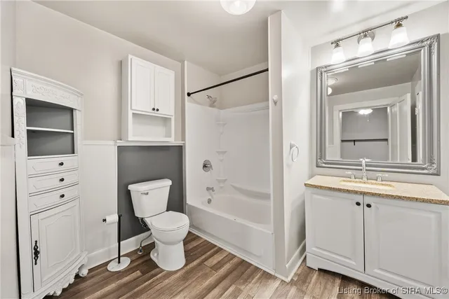 $179,900 | 724 Watt Street, Jeffersonville, IN 47130