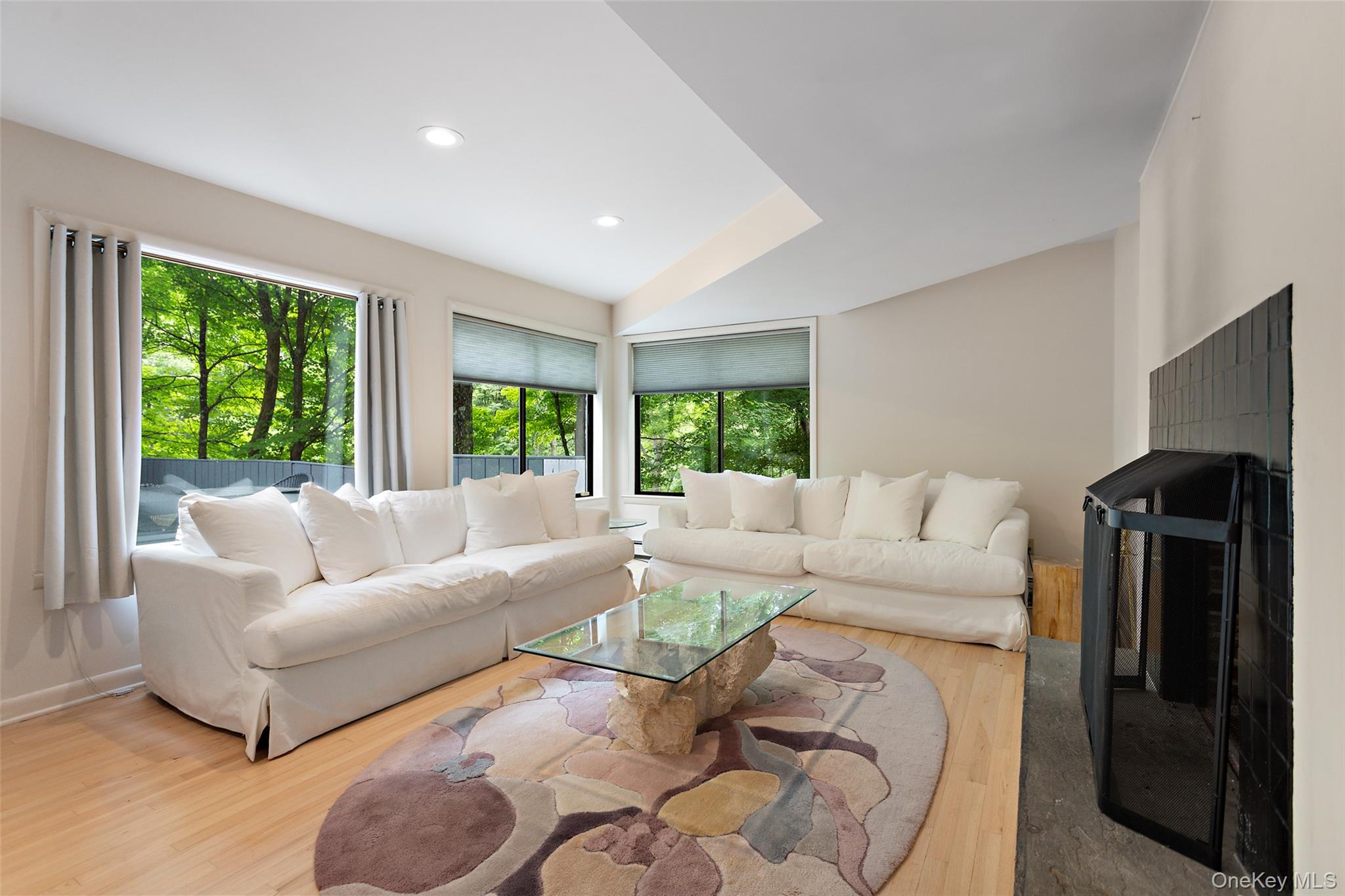 25 Cross Pond Road Pound Ridge, NY 10576 - Photo 3 of 25 Gallery Image 3